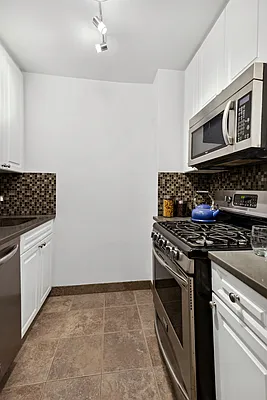 Sold by SERHANT. | media 9