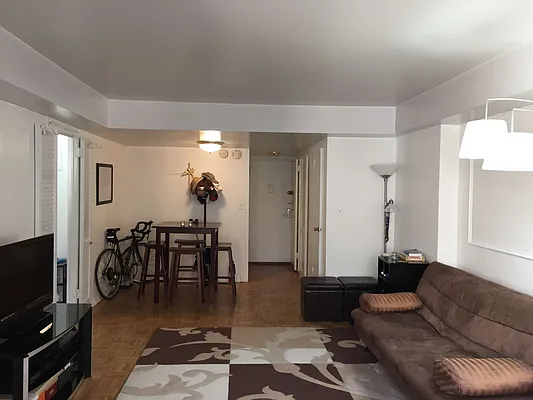 Rented by Hudson 3 Inc | media 24