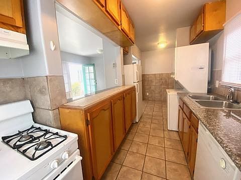 4th image of 444 Ohio Ave APT 4