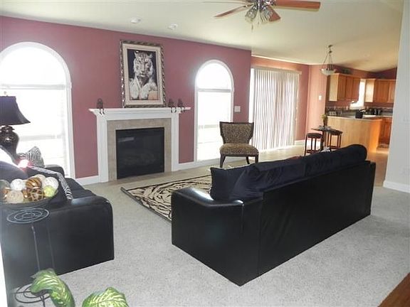 2nd image of 1846 Deerfield Dr