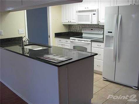 2nd image of 2714 Coventry Dr