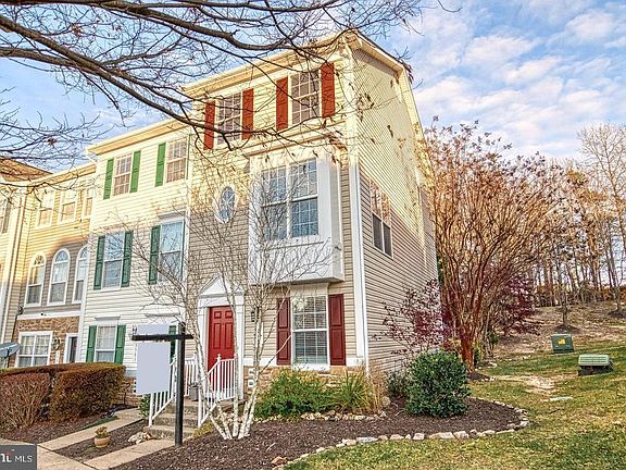 3rd image of 3563 Sherbrooke Cir