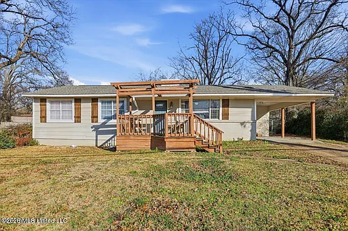 180 Pemberton Dr Photo 1