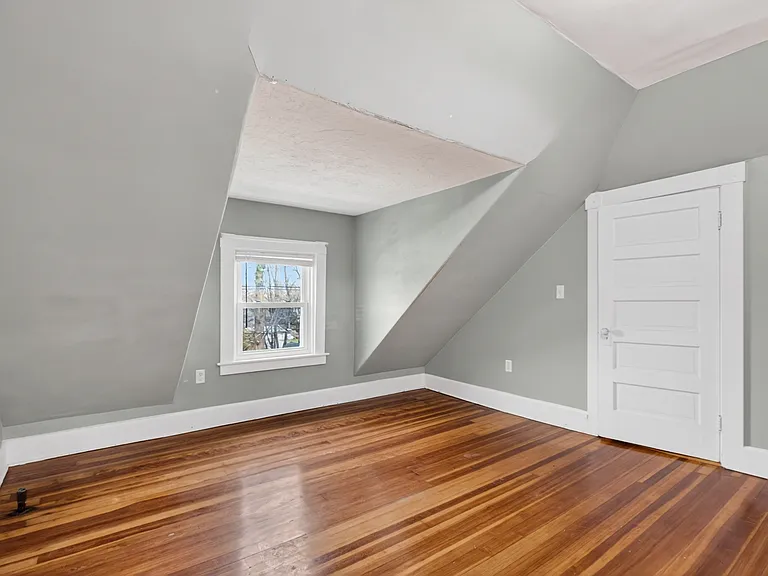 46 Peirce St #3 — Photo 5