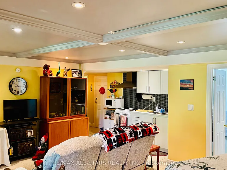 21 Oakside Dr — Photo 4