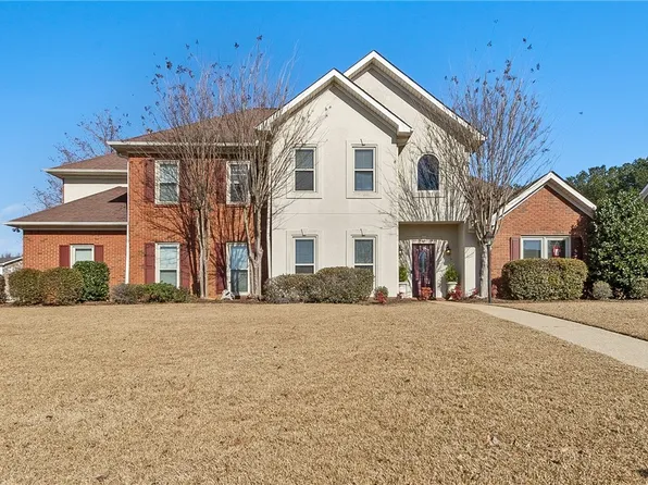6100 Garden Oaks Dr, Tuscaloosa, AL 35405