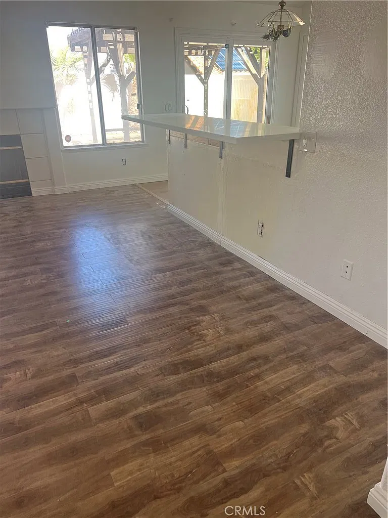 4 bed, 1817 sqft, $2,850 — Photo 3