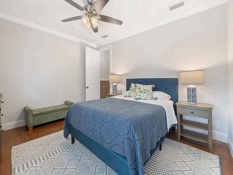 1913 Robalo Dr — Photo 20