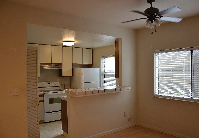 1420 Foothill Meadows Ct — Photo 7