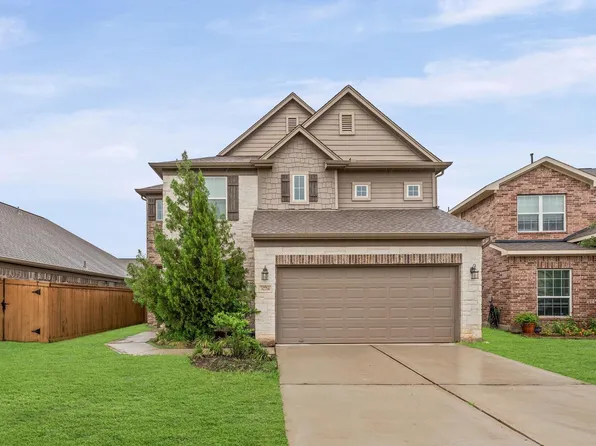 32714 Oak Heights Ln, Brookshire, TX 77423