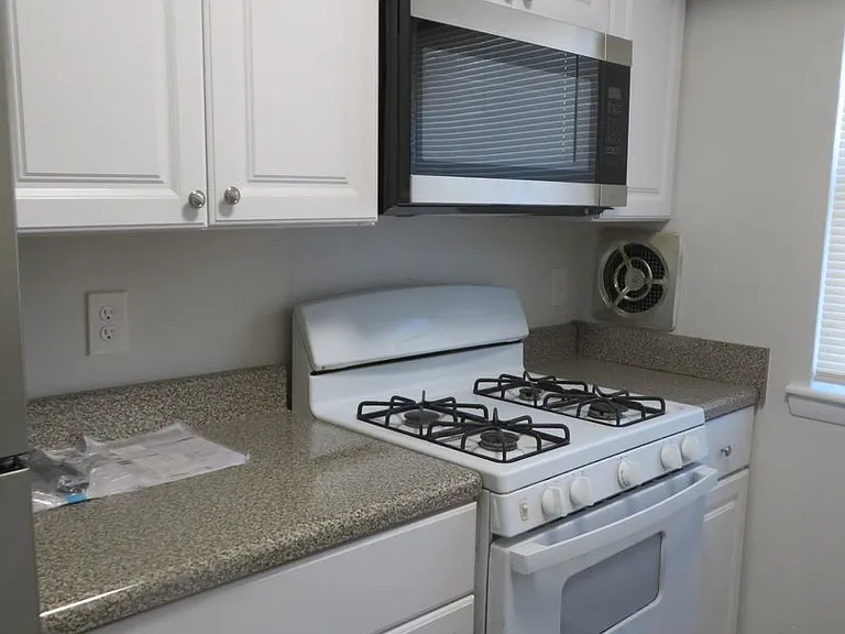 1100 Lakeview Ave — Photo 26