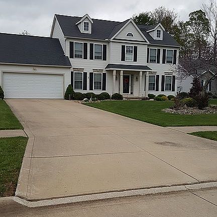 2nd image of 3615 Shelton Ln