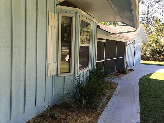 4th image of 2928 Gerona Dr W