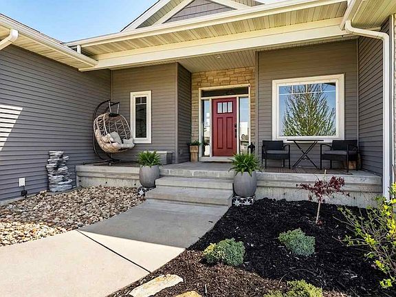 3rd image of 2040 Stone Creek Cir
