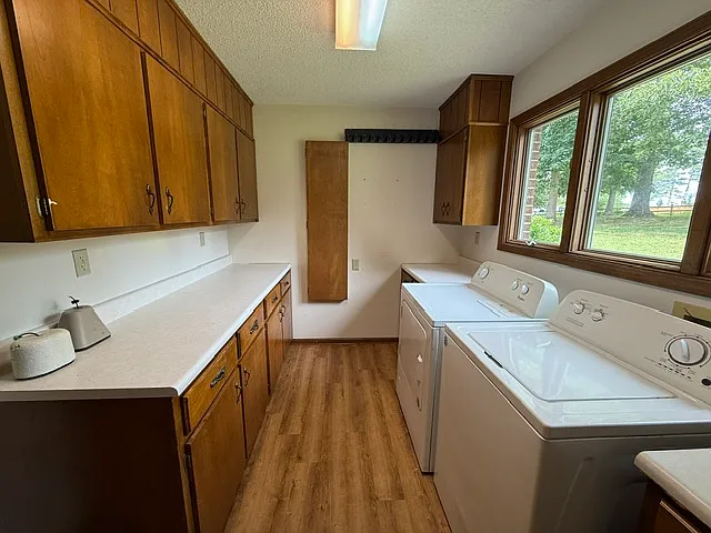 590 Wedgwood Dr — Photo 17