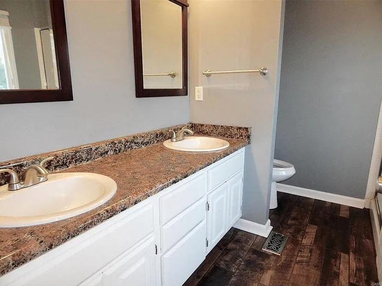 2279 Forestdean Ct W — Photo 14