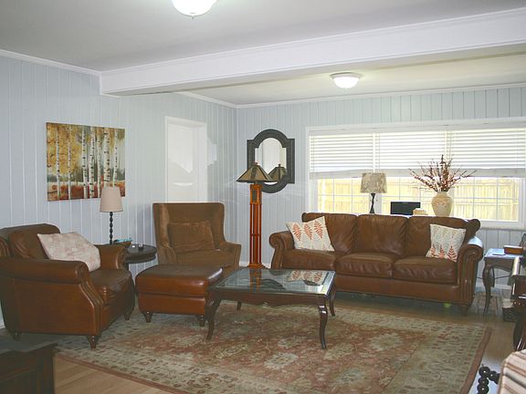 3rd image of 3414 W Carrington St