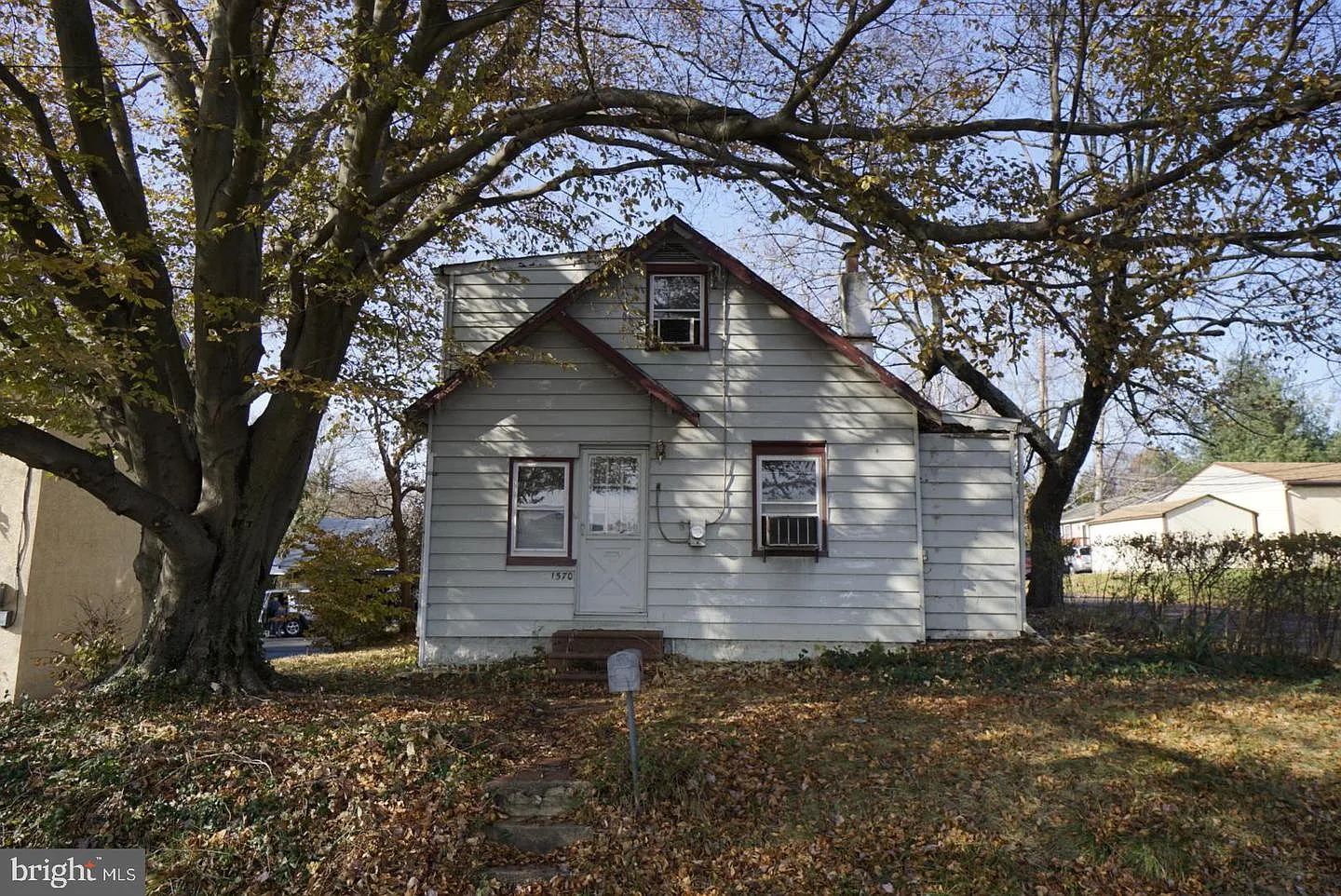 1570 Brownsville Rd photo 1