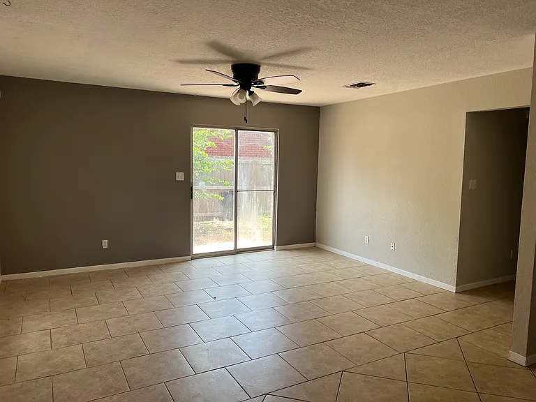4723 Crystal Farm — Photo 4