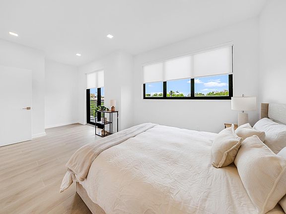 Unit Photo