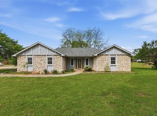 100 Hyline Dr, Cleburne, TX 76031