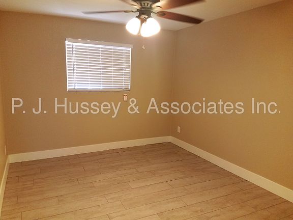 4th image of 7305 E Belleview St
