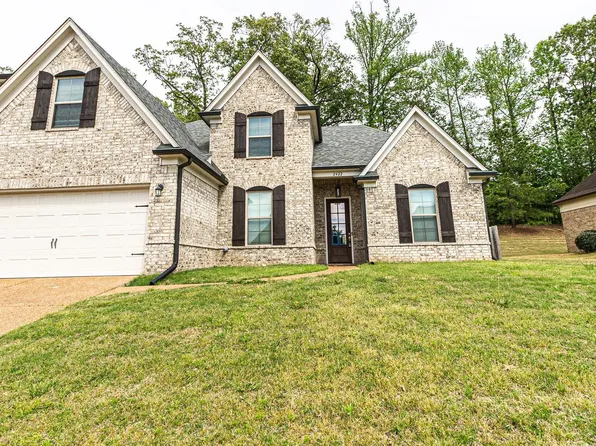 2422 Crimson Ridge Ln, Cordova, TN 38016