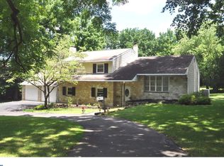 350 Ambler Rd, Fort Washington, PA 19034