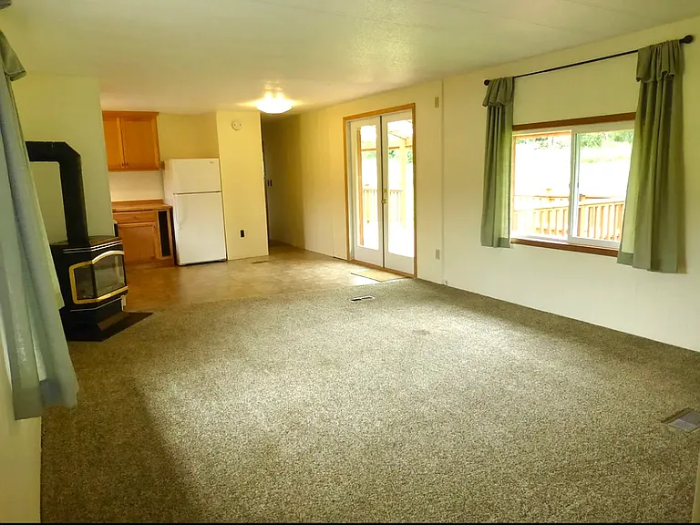 5610 Mount Baker Hwy — Photo 11
