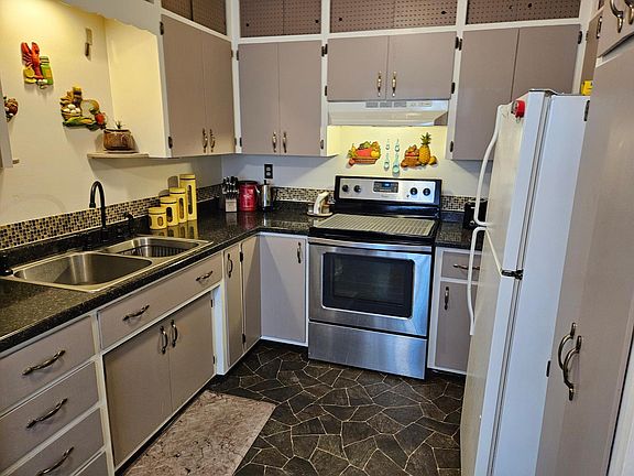 5th image of 2939 8th St N APT 4