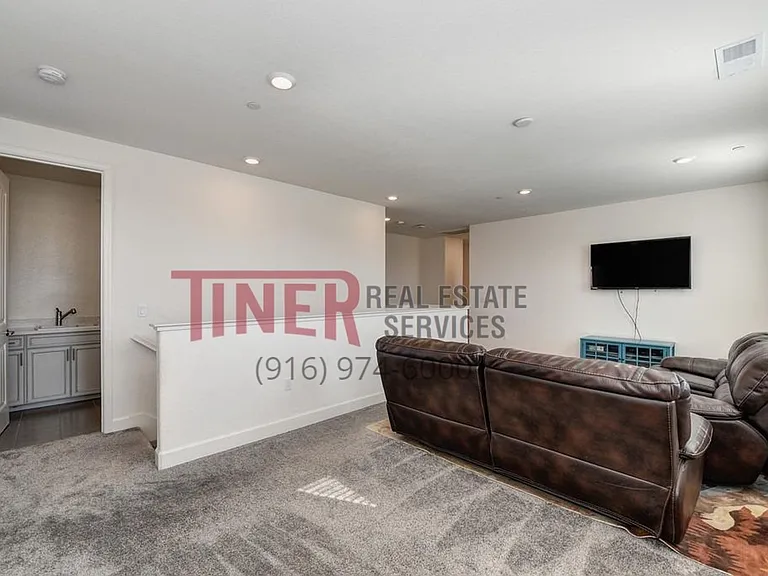 4016 Setucket St — Photo 20