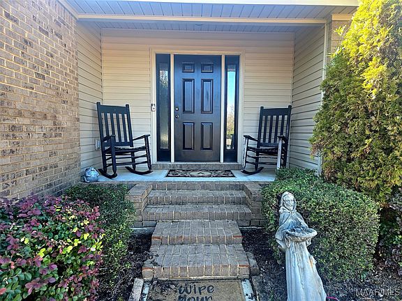 4th image of 371 Ridgeview Dr