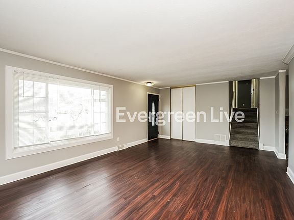 3rd image of 20567 Hemlock Cir