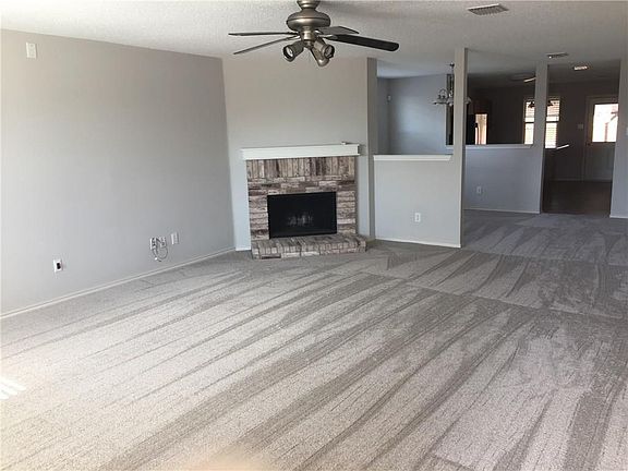 2nd image of 724 Cedar Bluff Dr
