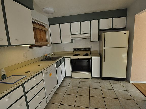 4th image of 2129 143rd Pl NE