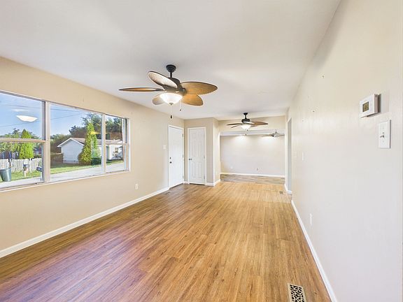 4th image of 114 Rose St