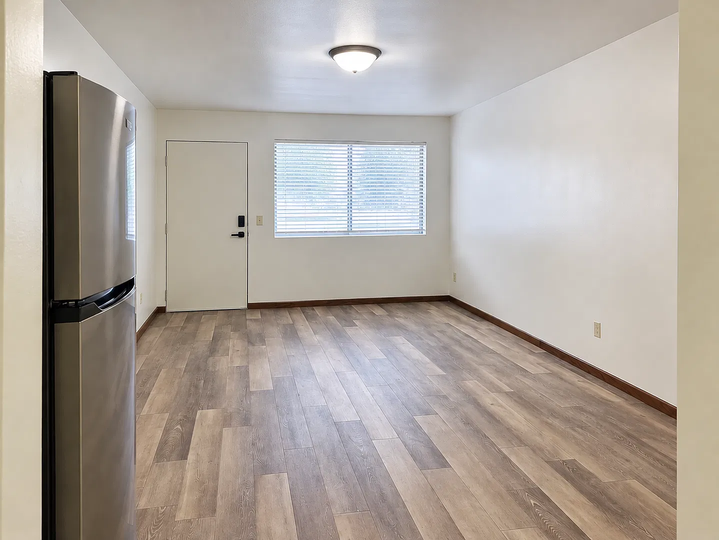 Newly Remodeled Studio Apartment All Utilities Included! — Photo 3