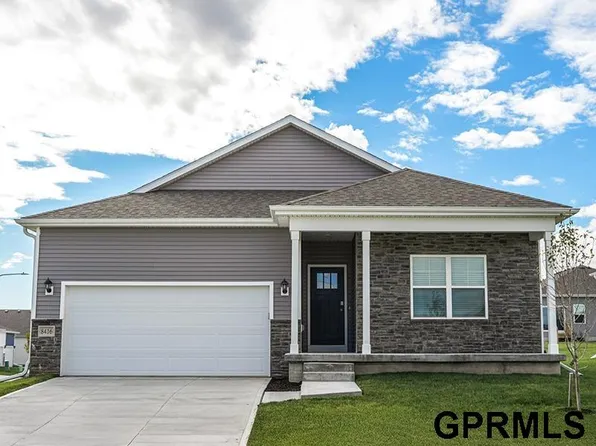 11616 S 56th St, Bellevue, NE 68133