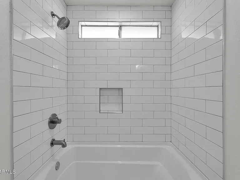 2542 W Nopal Ave — Photo 38