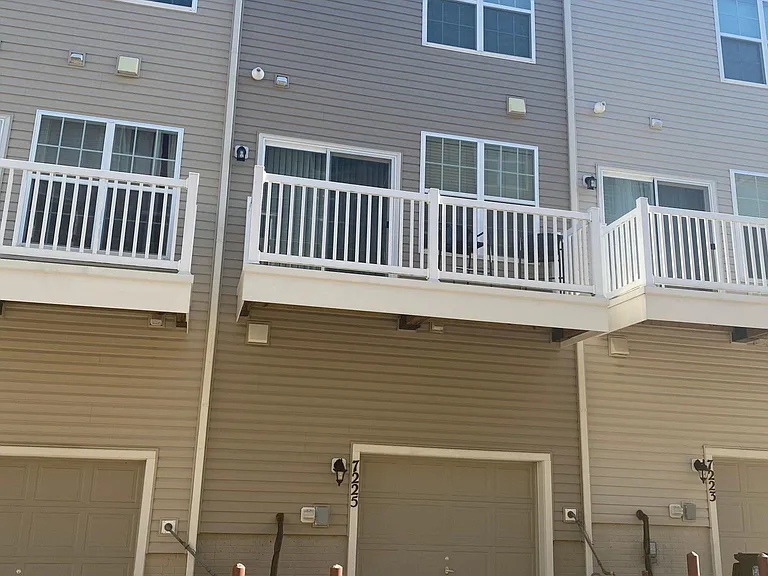 7225 Barrberry Ln — Photo 52