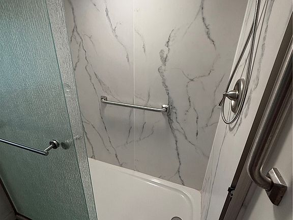 5th image of 139 Glenfield Dr