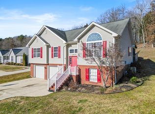 2053 Green Pond Rd, Soddy Daisy, TN 37379