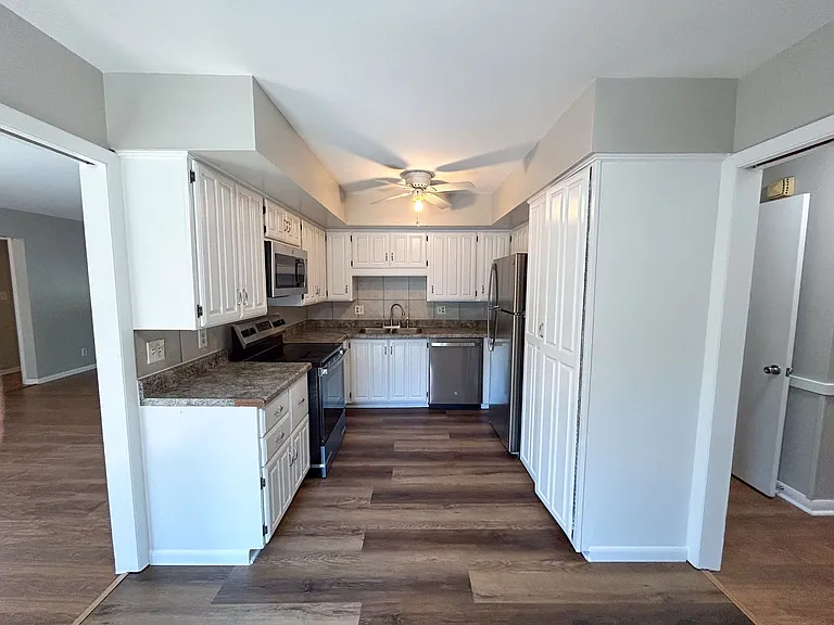 5010 N Sheridan Road — Photo 4