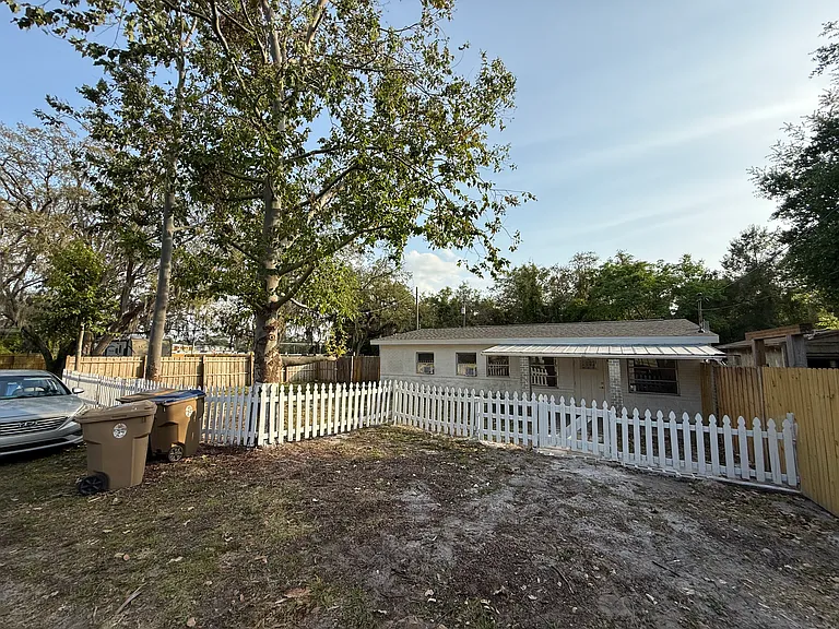 5074 Mapletree Ln — Photo 11