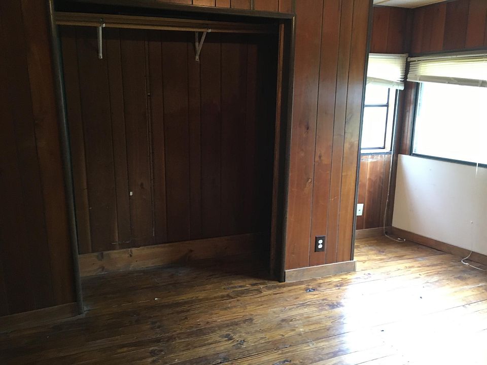 2nd image of 9951 Farris Loop
