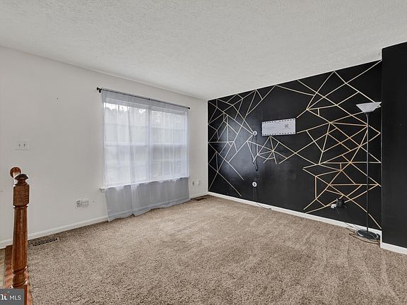 4th image of 3955 Bush Ct