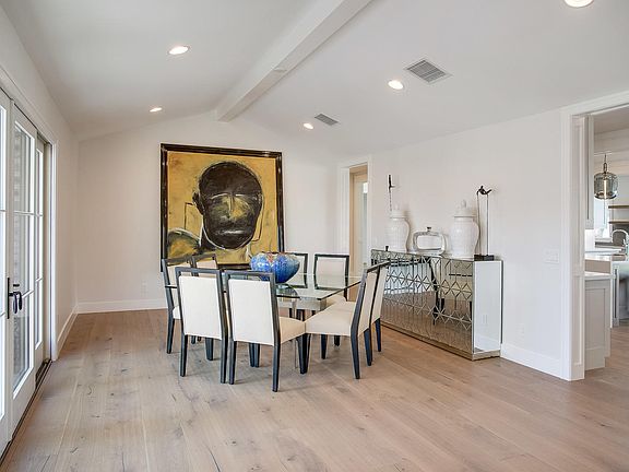 3rd image of 6102 E Calle Del Paisano