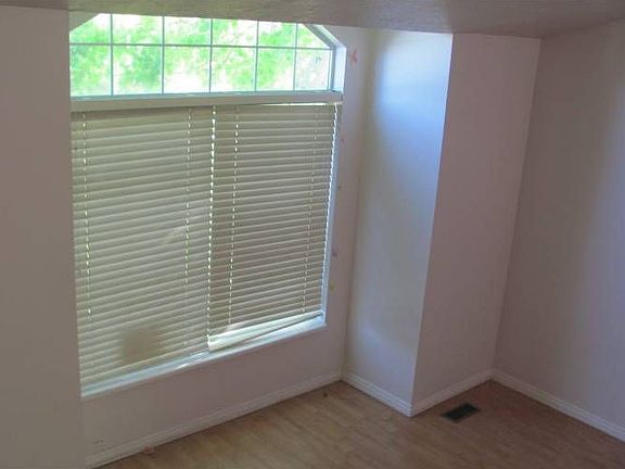 2nd image of 4017 W Helmsdale Cir