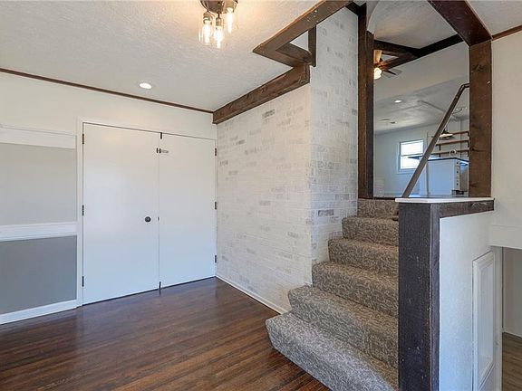 3rd image of 14705 Red Rock Dr