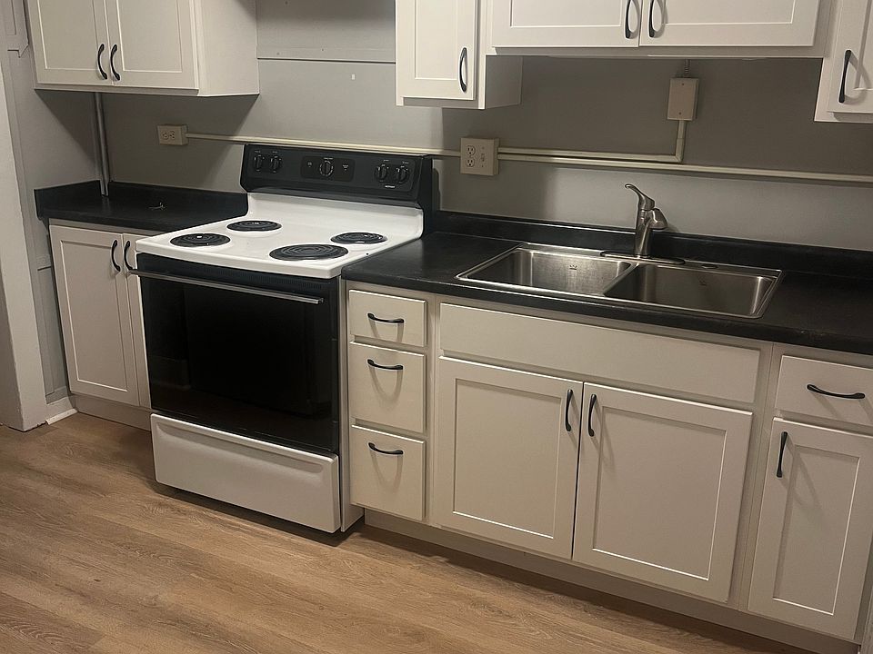 1st image of 7 Bank St #5